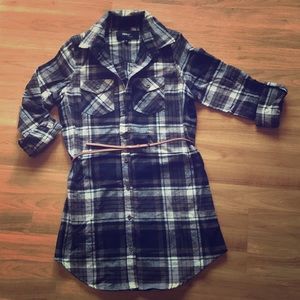 Cute navy & gray plaid belted tunic, size medium